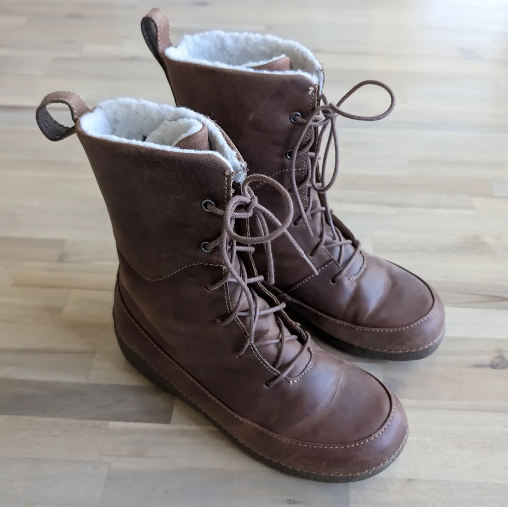 Duluth Trading Company Women's Andina‎ Leather Insulated Boots Size 7